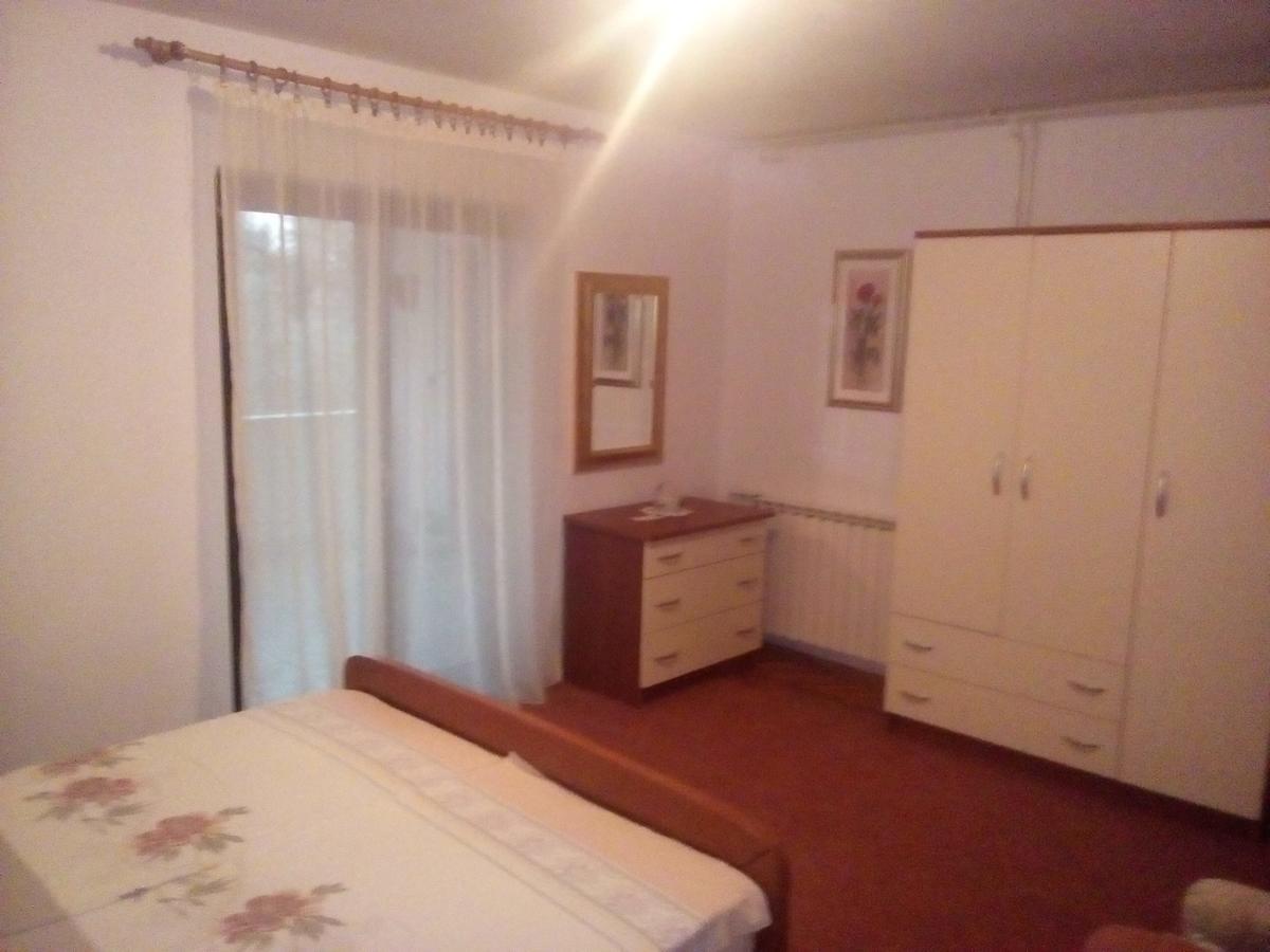Filipo Apartments Пореч Екстер'єр фото