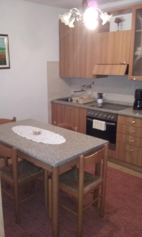 Filipo Apartments Пореч Екстер'єр фото