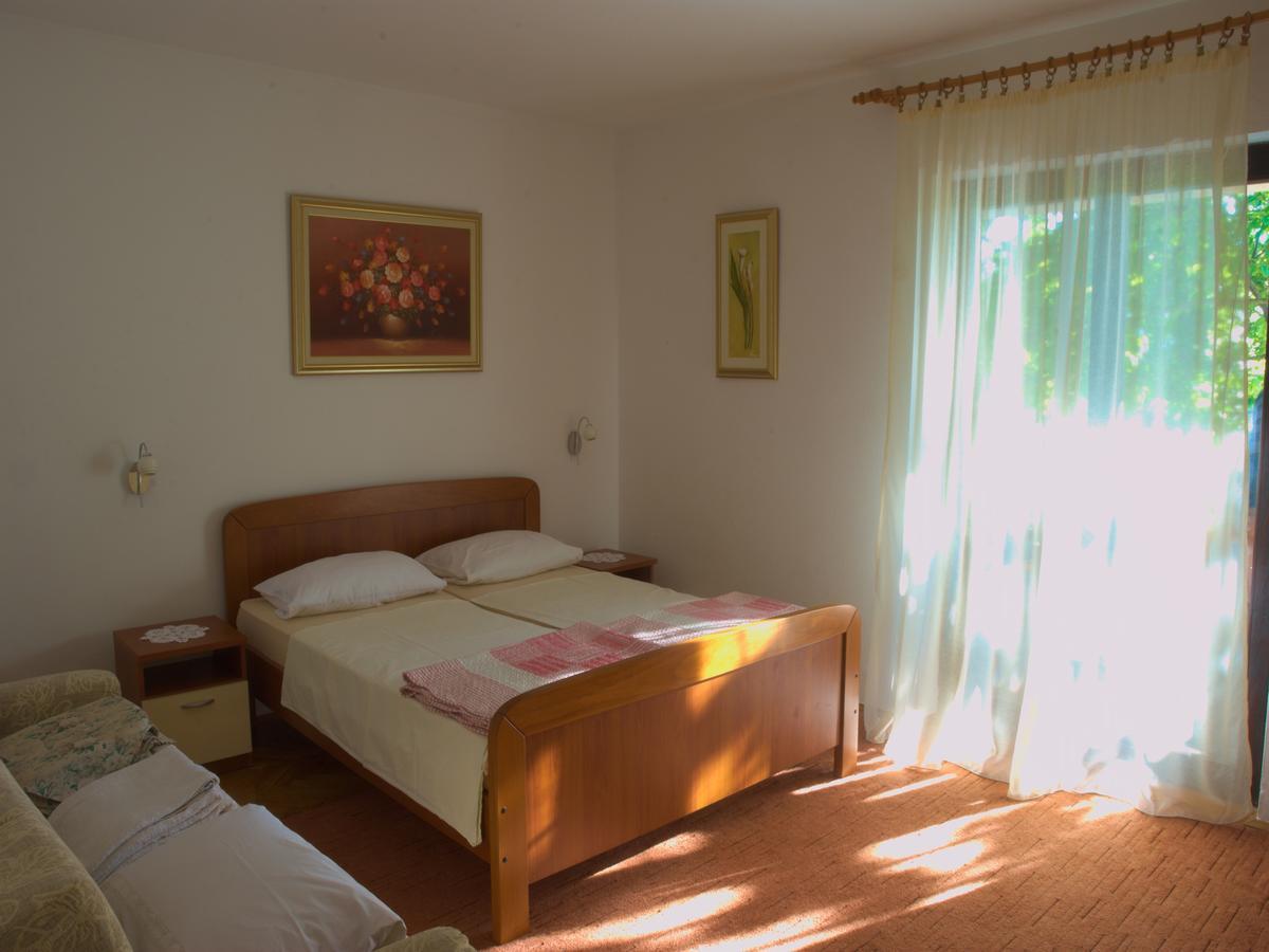 Filipo Apartments Пореч Екстер'єр фото